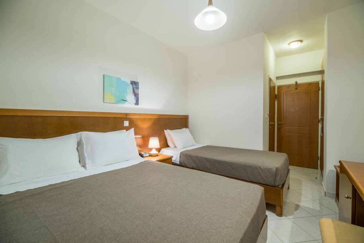 Hiona Holiday Hotel Palekastro Eksteriør billede