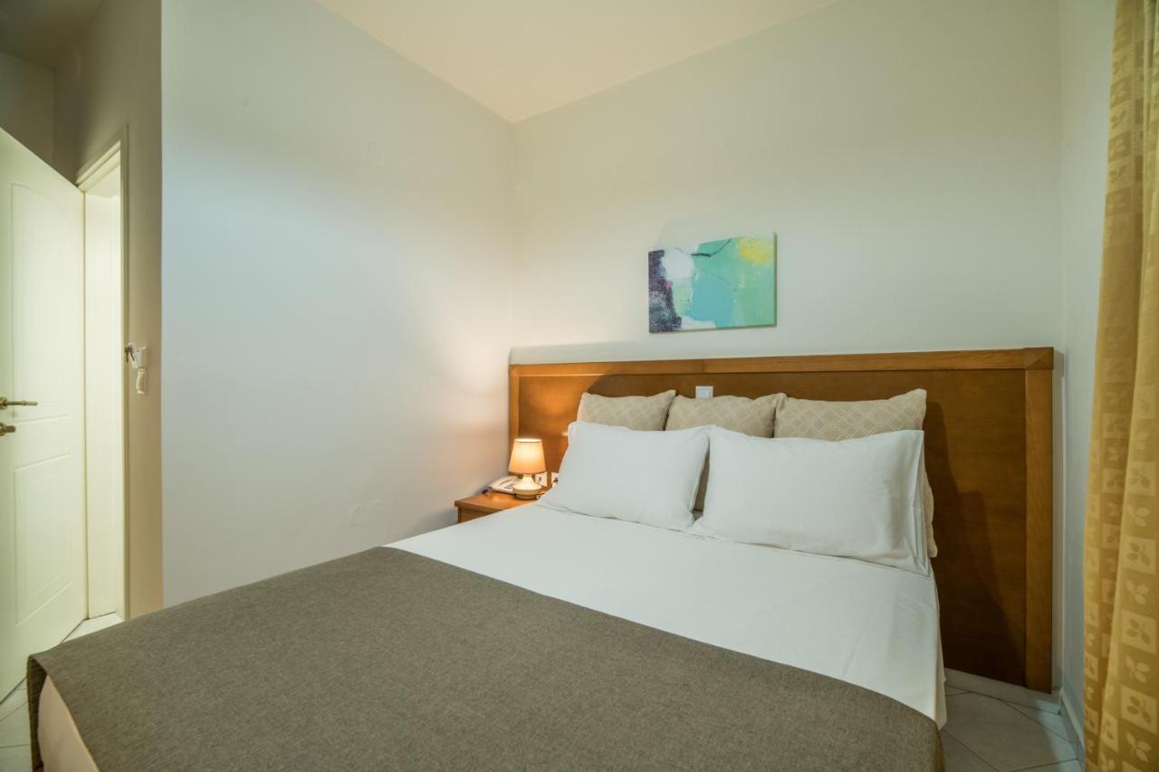 Hiona Holiday Hotel Palekastro Eksteriør billede