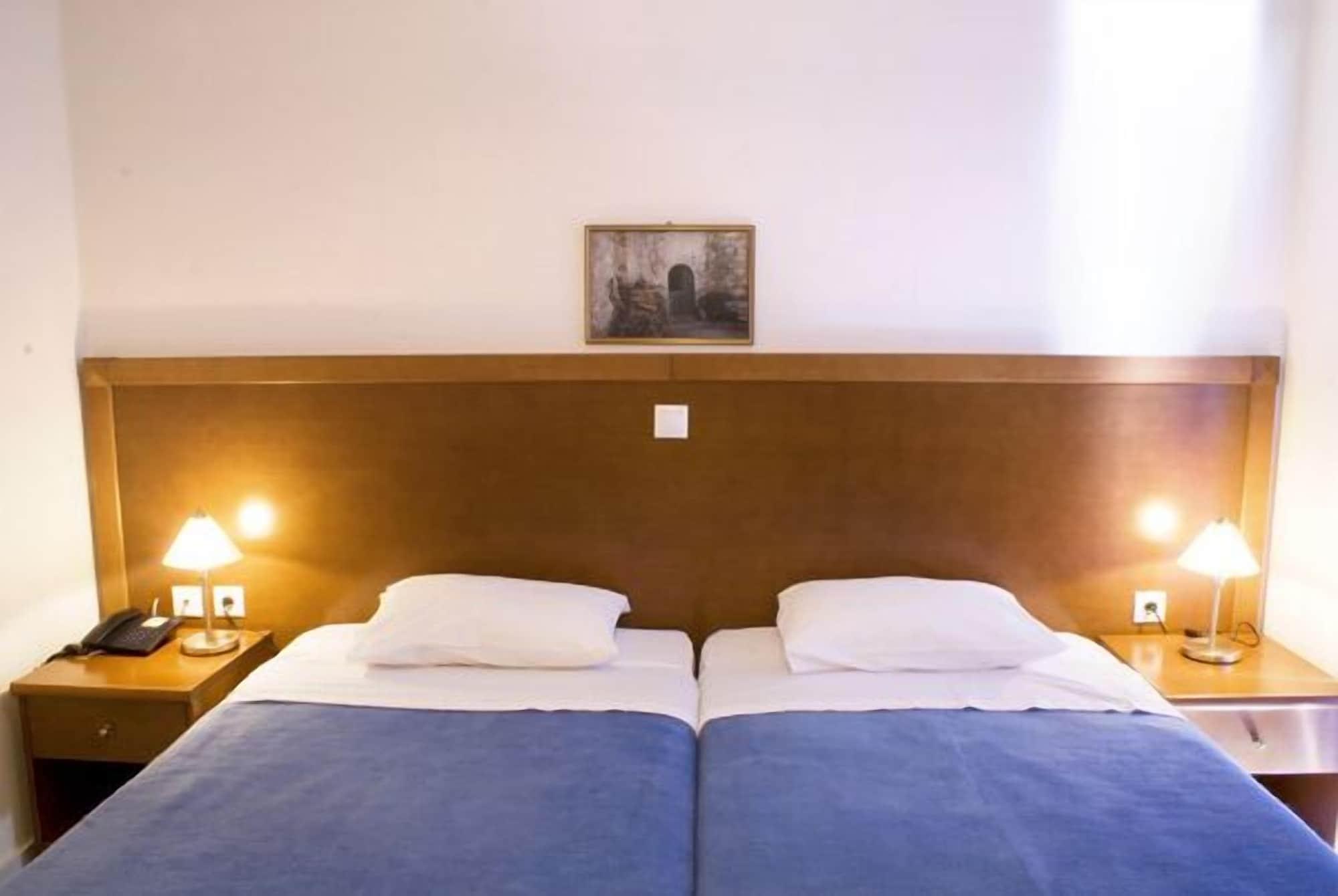Hiona Holiday Hotel Palekastro Eksteriør billede